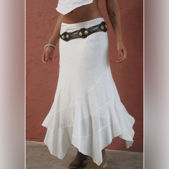 Motel Rocks Dresses & Skirts - Motel rocks Rombe Seamed Fairy Maxi Skirt In Ivory size M NWT